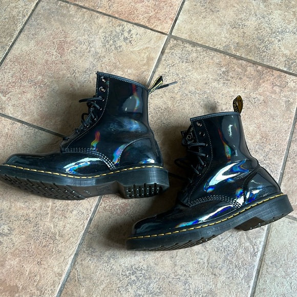 RARE Rainbow patent doc martens 1460 - Picture 3 of 10